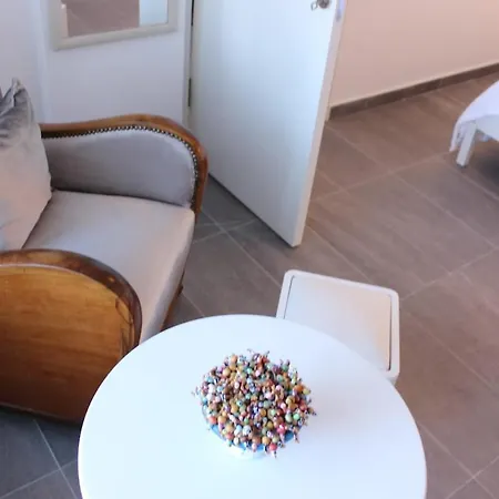 Karya Is 50 Meters From The Апартаменты *
